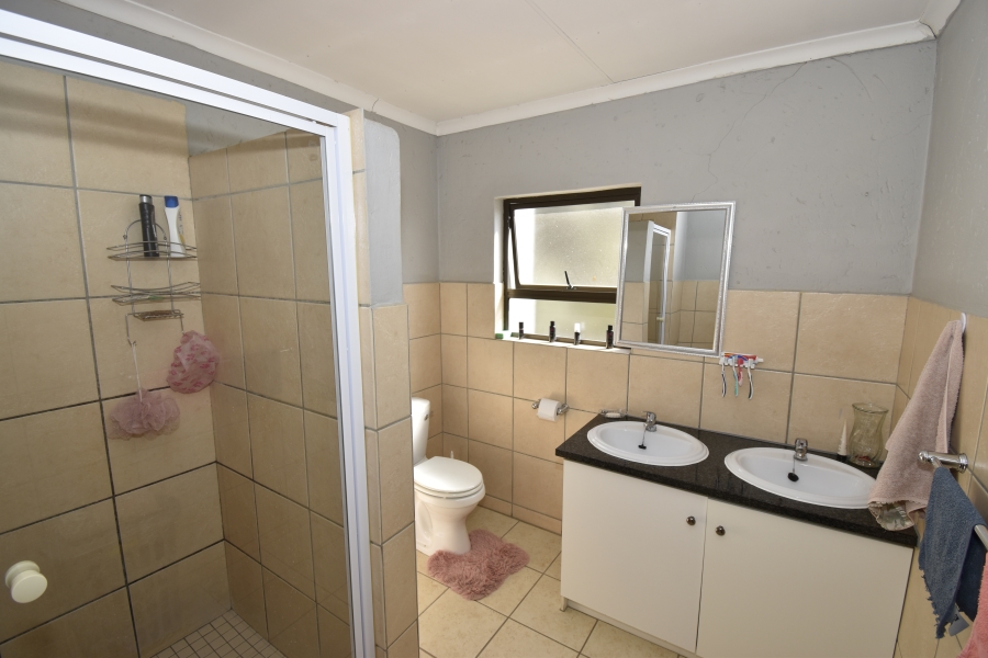 To Let 2 Bedroom Property for Rent in Northgate Gauteng