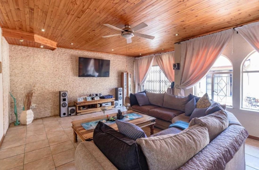 4 Bedroom Property for Sale in Randhart Gauteng