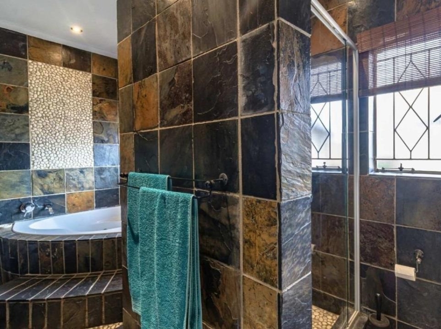 4 Bedroom Property for Sale in Randhart Gauteng