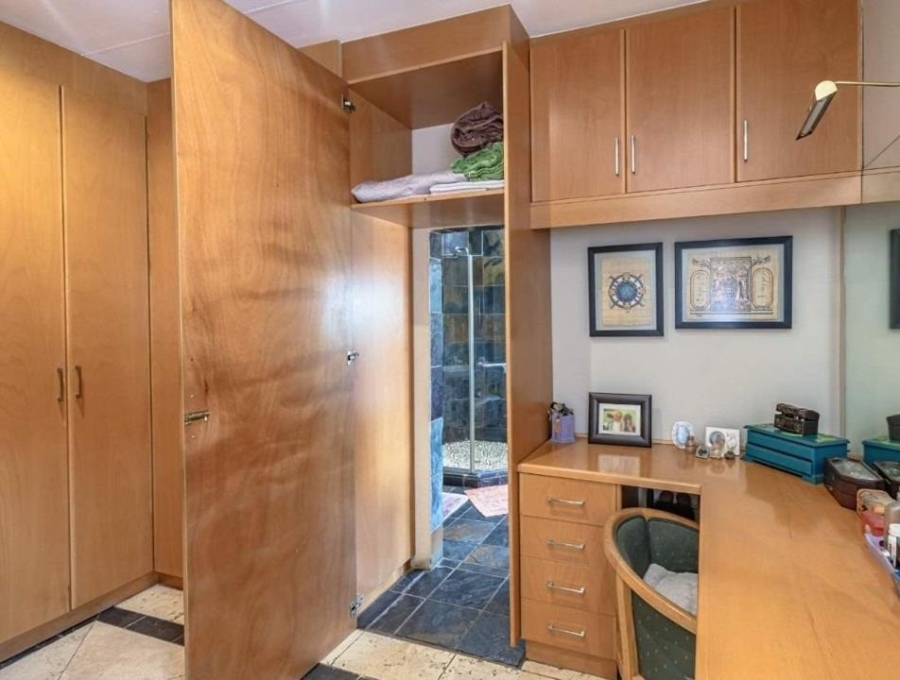 4 Bedroom Property for Sale in Randhart Gauteng