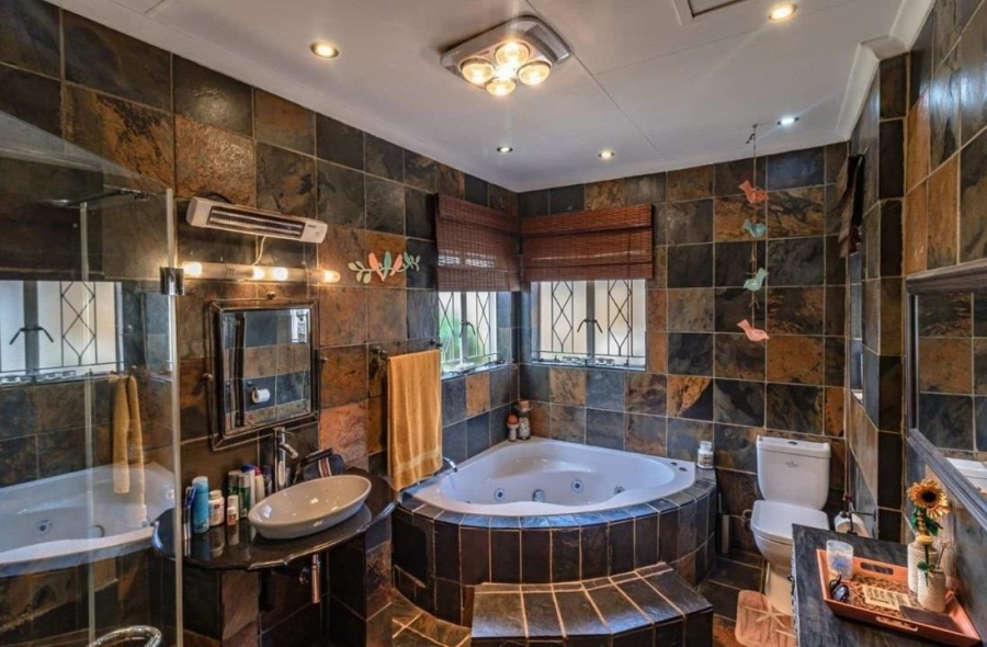 4 Bedroom Property for Sale in Randhart Gauteng