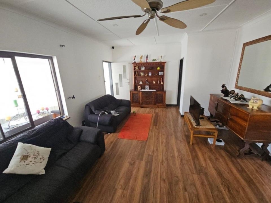 3 Bedroom Property for Sale in South Crest Gauteng