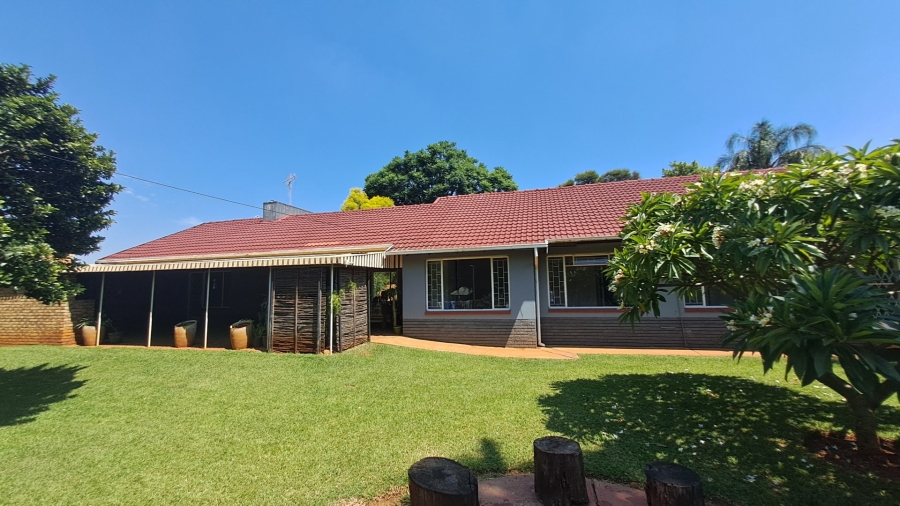 4 Bedroom Property for Sale in Meyerspark Gauteng