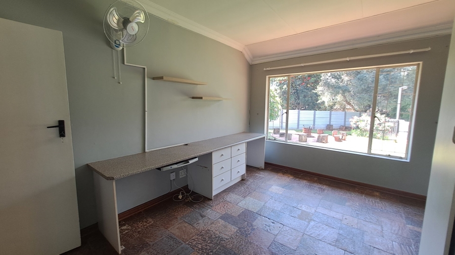 4 Bedroom Property for Sale in Meyerspark Gauteng
