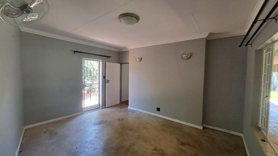 4 Bedroom Property for Sale in Meyerspark Gauteng