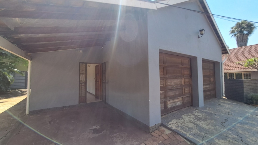 4 Bedroom Property for Sale in Meyerspark Gauteng
