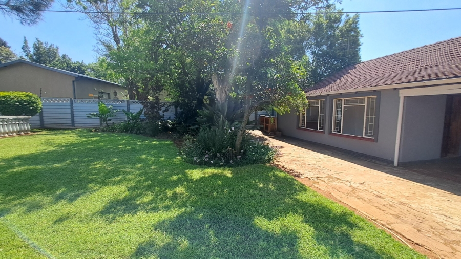 4 Bedroom Property for Sale in Meyerspark Gauteng