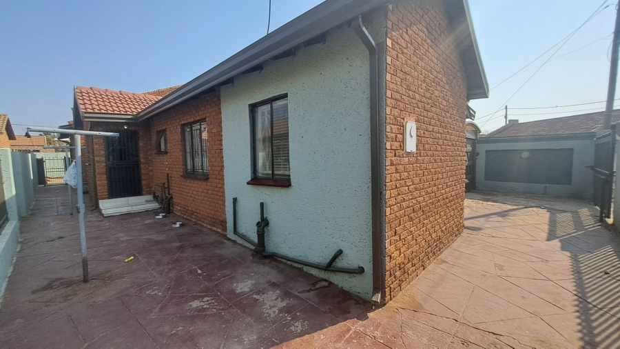 3 Bedroom Property for Sale in Mamelodi East Gauteng