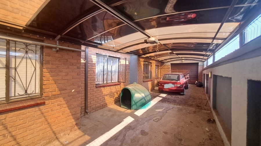 3 Bedroom Property for Sale in Mamelodi East Gauteng