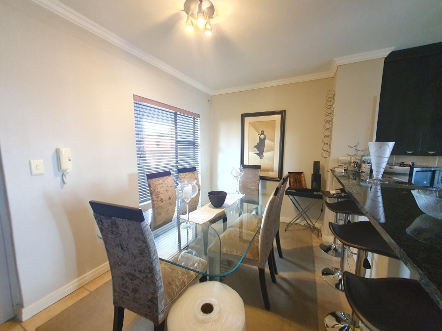 To Let 2 Bedroom Property for Rent in Morningside Gauteng