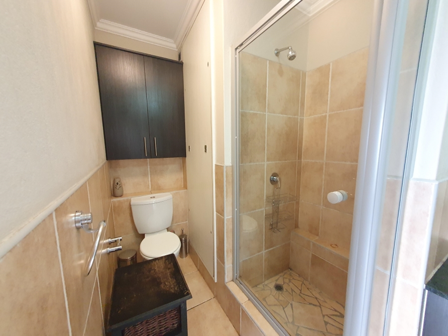 To Let 2 Bedroom Property for Rent in Morningside Gauteng