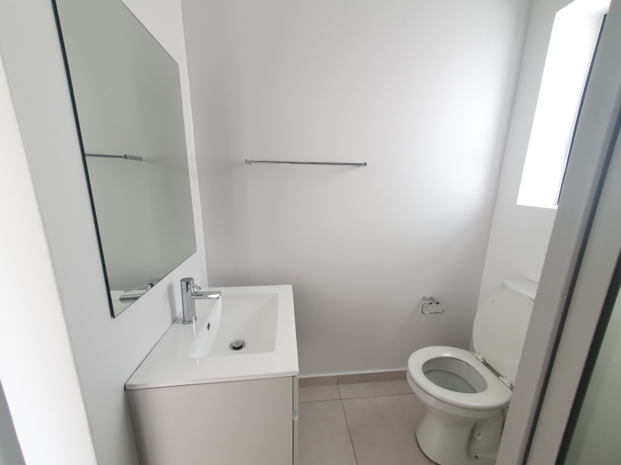 1 Bedroom Property for Sale in Wilgeheuwel Gauteng