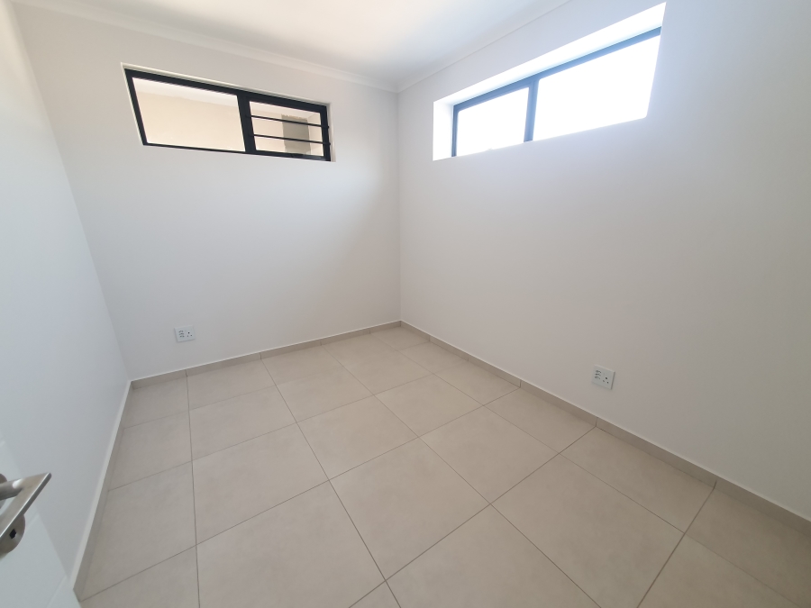 1 Bedroom Property for Sale in Wilgeheuwel Gauteng
