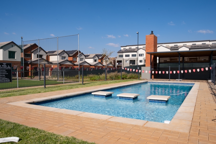 1 Bedroom Property for Sale in Wilgeheuwel Gauteng