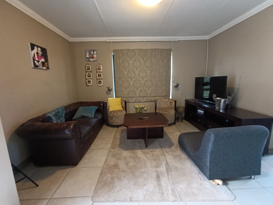 3 Bedroom Property for Sale in Amberfield Gauteng
