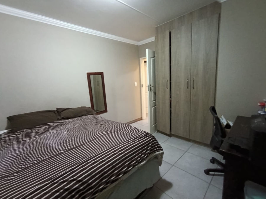 3 Bedroom Property for Sale in Amberfield Gauteng