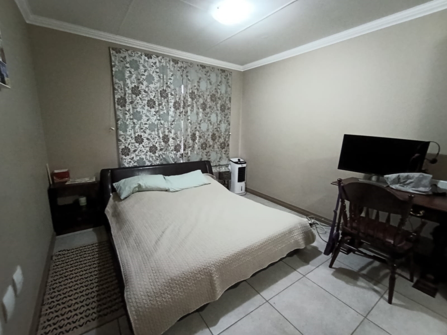 3 Bedroom Property for Sale in Amberfield Gauteng