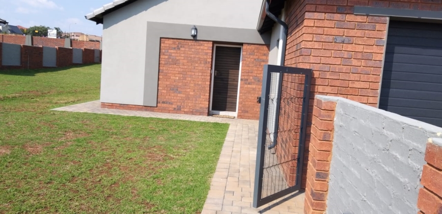 3 Bedroom Property for Sale in Amberfield Gauteng