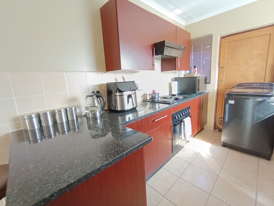 2 Bedroom Property for Sale in Kosmosdal Gauteng