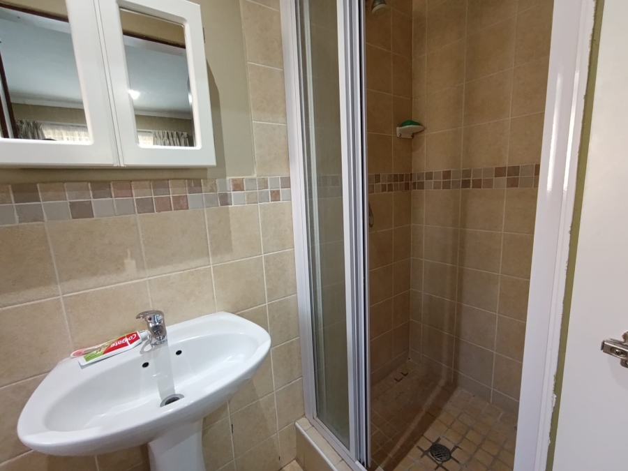 2 Bedroom Property for Sale in Kosmosdal Gauteng