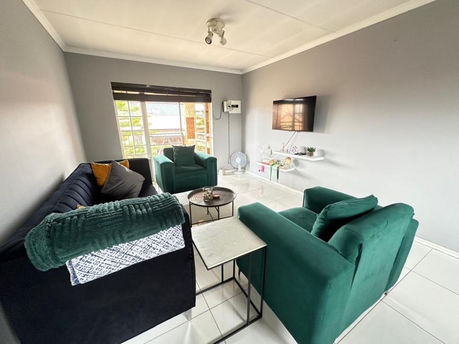 2 Bedroom Property for Sale in Monavoni Gauteng