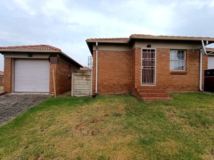 3 Bedroom Property for Sale in Olievenhoutbosch Gauteng