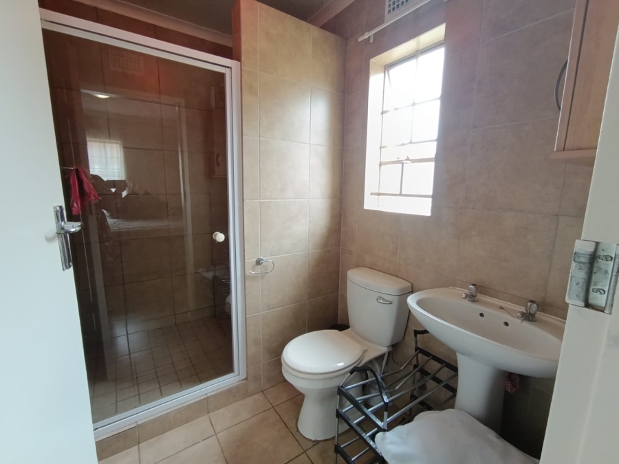 3 Bedroom Property for Sale in Olievenhoutbosch Gauteng