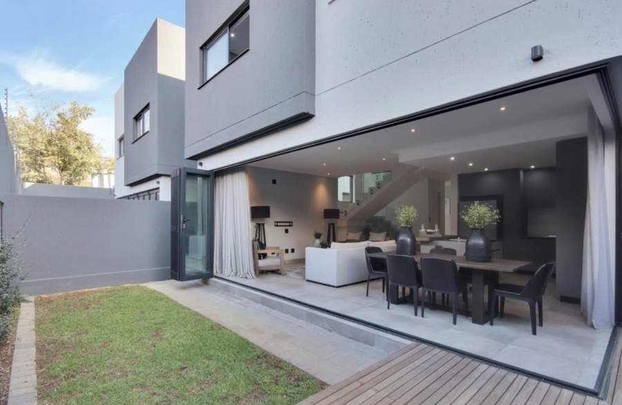 4 Bedroom Property for Sale in Bryanston Gauteng