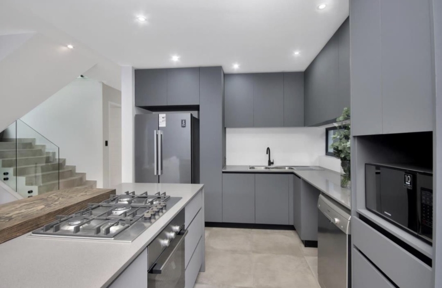 4 Bedroom Property for Sale in Bryanston Gauteng