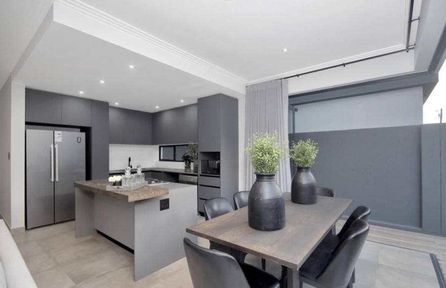 4 Bedroom Property for Sale in Bryanston Gauteng