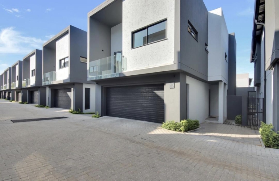 4 Bedroom Property for Sale in Bryanston Gauteng