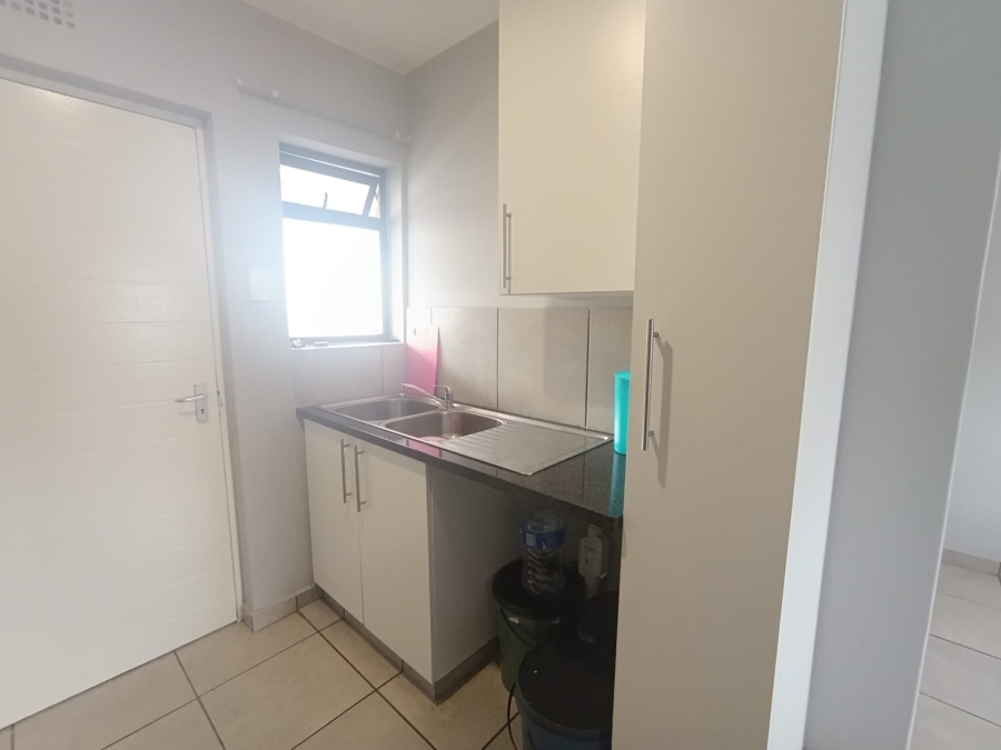 To Let 1 Bedroom Property for Rent in Riverside View Gauteng