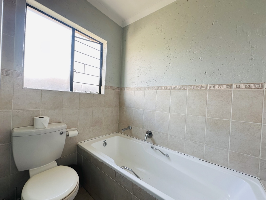 2 Bedroom Property for Sale in Northgate Gauteng
