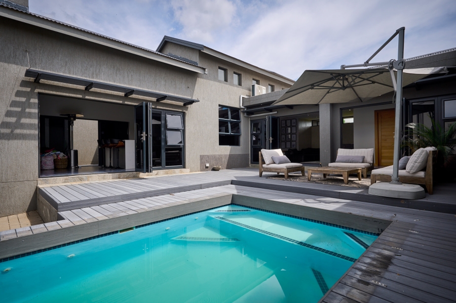 4 Bedroom Property for Sale in Copperleaf Estate Gauteng