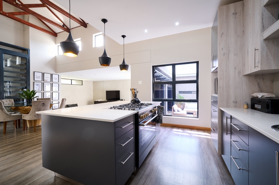 4 Bedroom Property for Sale in Copperleaf Estate Gauteng