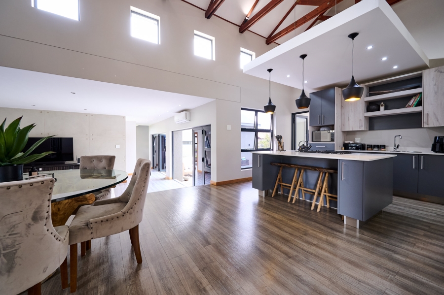 4 Bedroom Property for Sale in Copperleaf Estate Gauteng