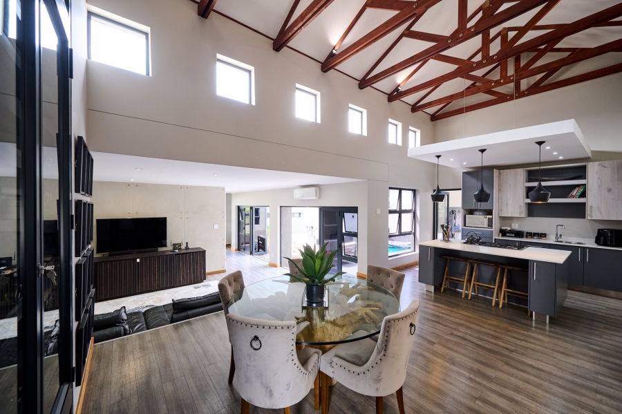 4 Bedroom Property for Sale in Copperleaf Estate Gauteng