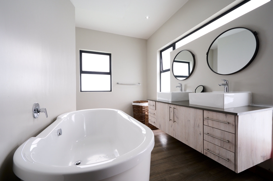 4 Bedroom Property for Sale in Copperleaf Estate Gauteng