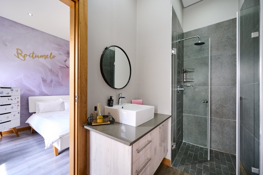 4 Bedroom Property for Sale in Copperleaf Estate Gauteng