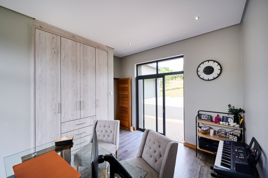 4 Bedroom Property for Sale in Copperleaf Estate Gauteng