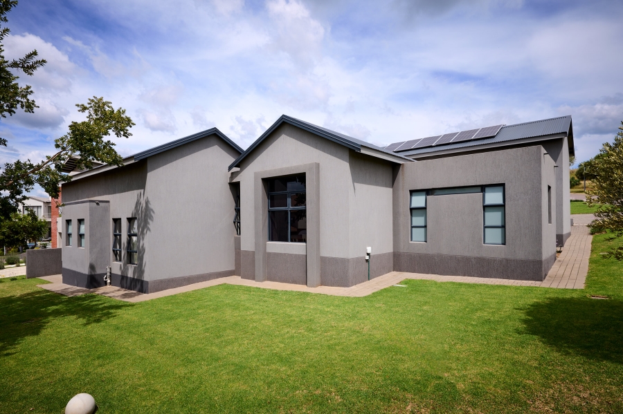 4 Bedroom Property for Sale in Copperleaf Estate Gauteng