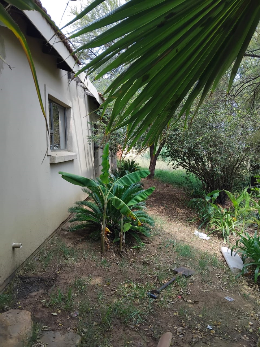 2 Bedroom Property for Sale in Theoville Gauteng