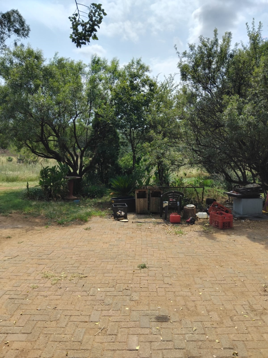 2 Bedroom Property for Sale in Theoville Gauteng