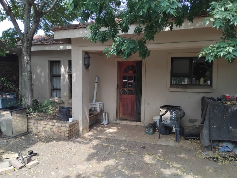 2 Bedroom Property for Sale in Theoville Gauteng