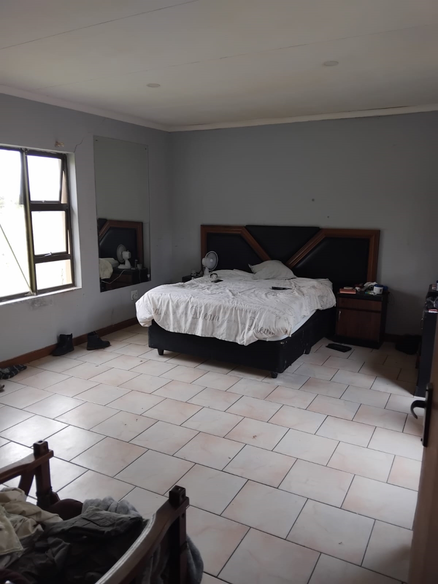 2 Bedroom Property for Sale in Theoville Gauteng