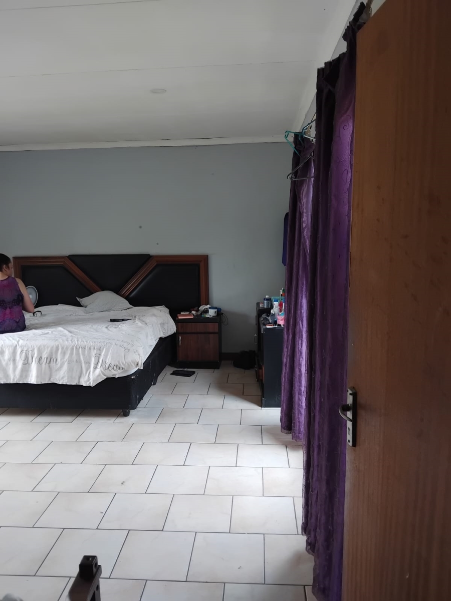 2 Bedroom Property for Sale in Theoville Gauteng