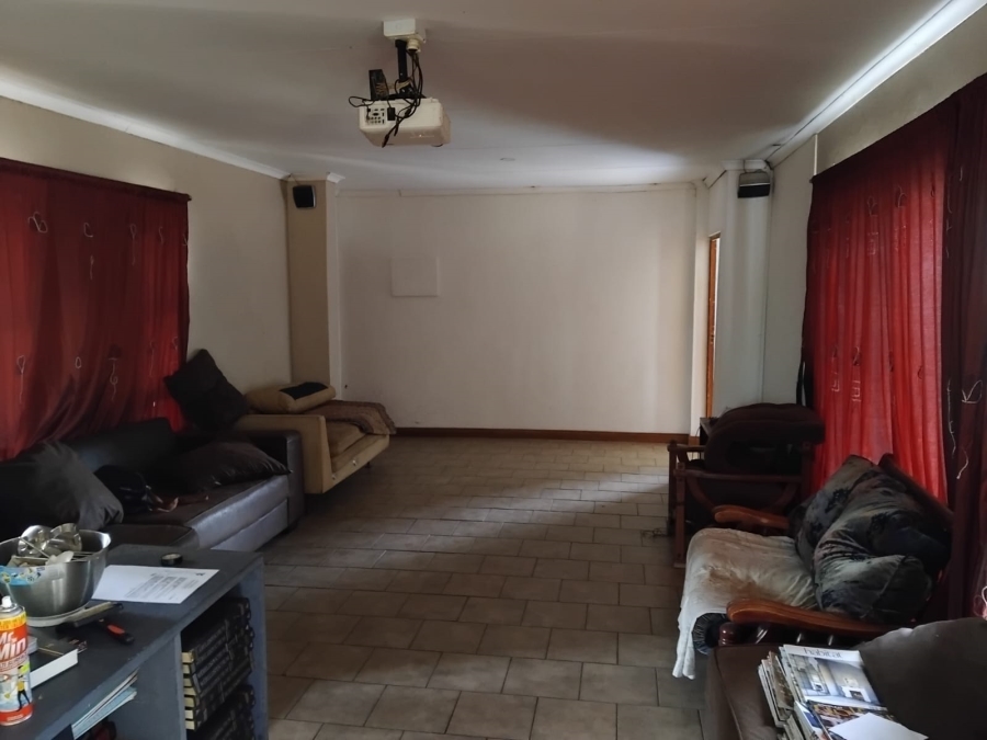 2 Bedroom Property for Sale in Theoville Gauteng