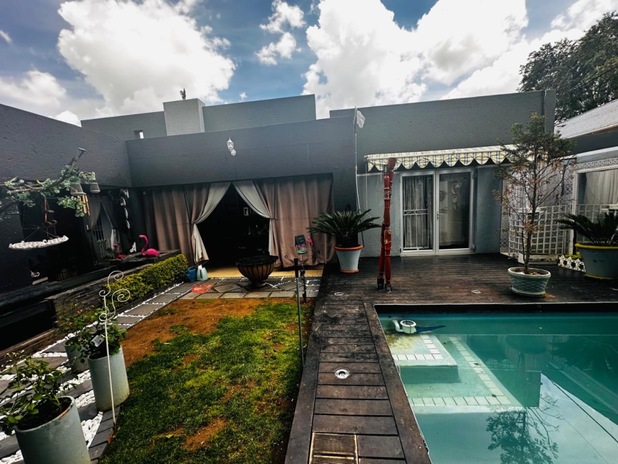 4 Bedroom Property for Sale in Norwood Gauteng
