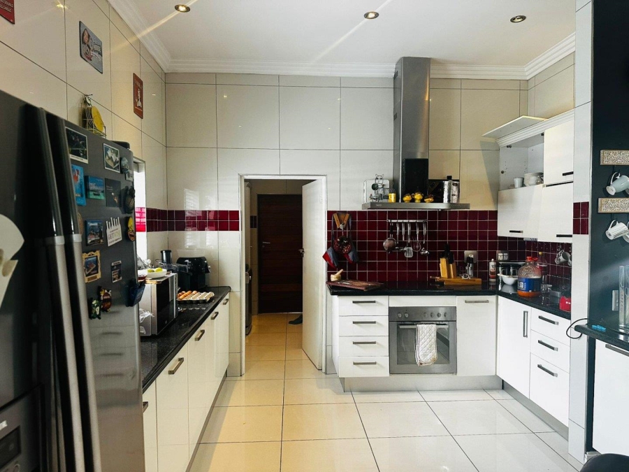 4 Bedroom Property for Sale in Norwood Gauteng
