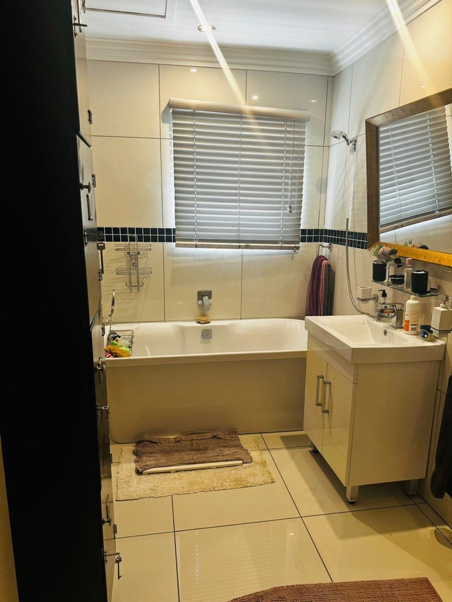 4 Bedroom Property for Sale in Norwood Gauteng